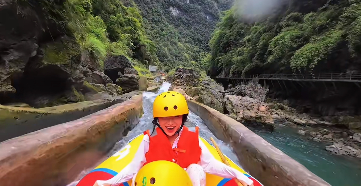 阿依河，解锁激流，浪不打烊！#阿依河漂流#就爱这么过夏天#再不去玩暑期就结束了
